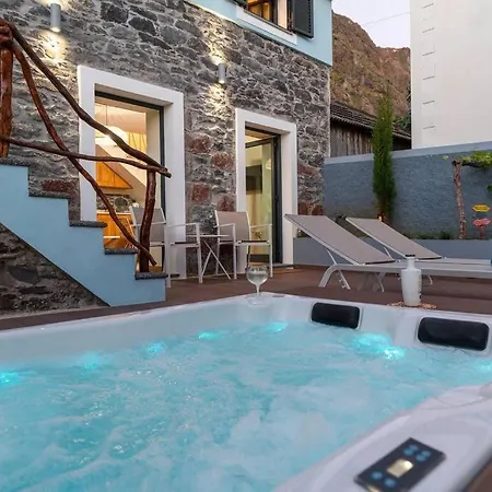 Pearl - Rural Experience By Seapearl Paul do Mar (Madeira)